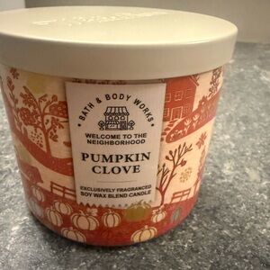 Bath & Bodywork’s “Pumpkin Clove” 14.5 oz